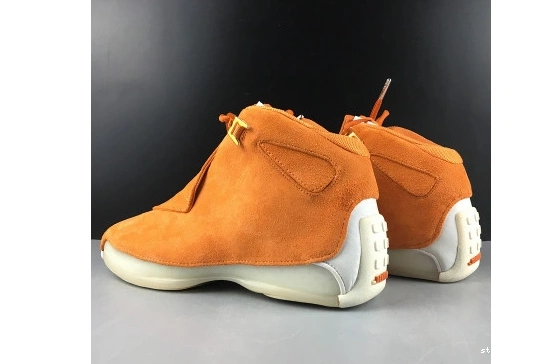  AA2494-801 AA2494-801 Jordan Orange Campfire 18 Retro 0825